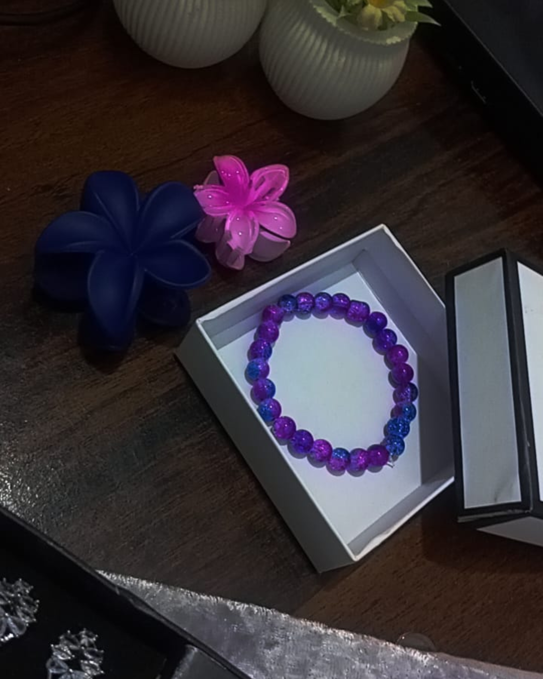 Blossom Glow Trio Set – Elastic Beaded Bracelet with Big & Small Flower Catchers