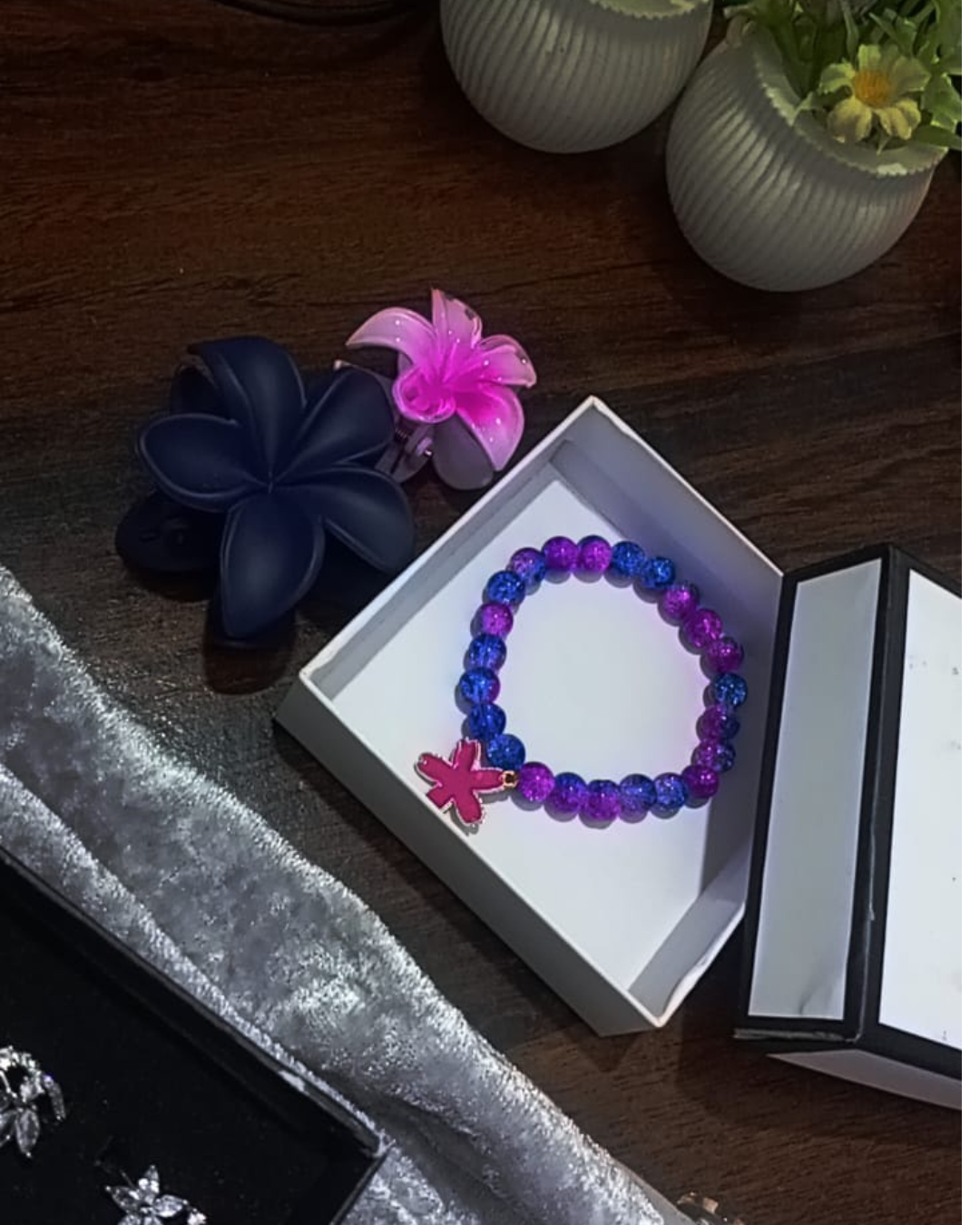 Blossom Glow Trio Set – Elastic Beaded Bracelet with Big & Small Flower Catchers