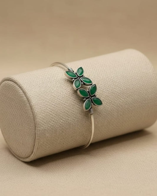 Elegant Silver Butterfly Bracelet – Cute & Stylish Fashion Jewelry for Women