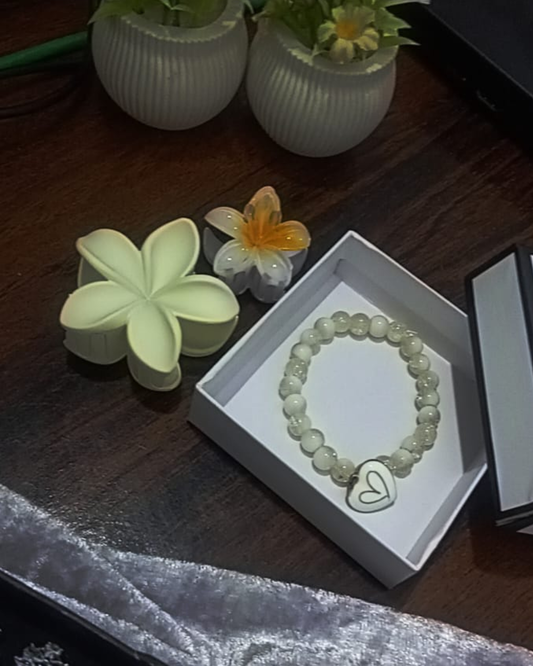 Blossom Glow Trio Set –  Elastic Beaded Bracelet with Big & Small Flower Catchers