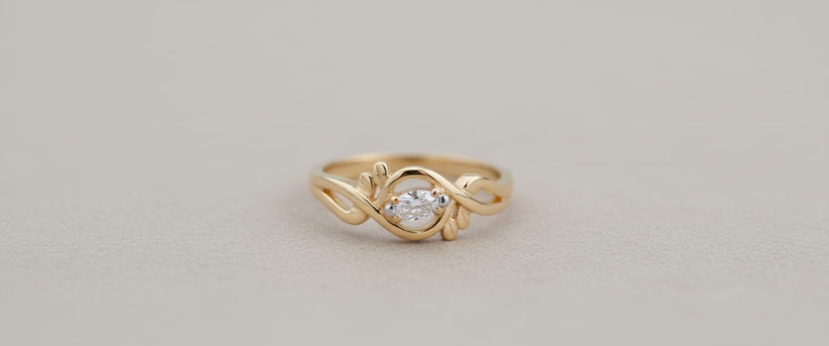 Elegant Golden Ring for Women – Premium Gold-Tone Jewelry