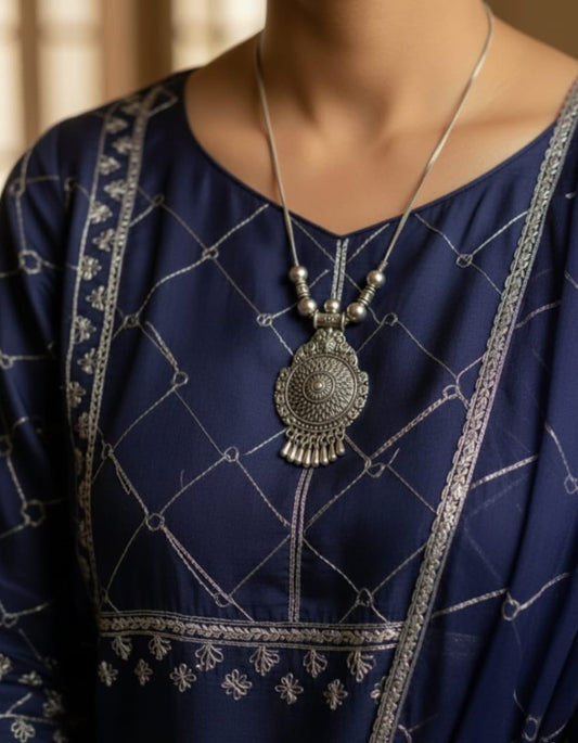 Elegant Silver Ethnic Pendant Necklace – Traditional Oxidized Jewelry for Women